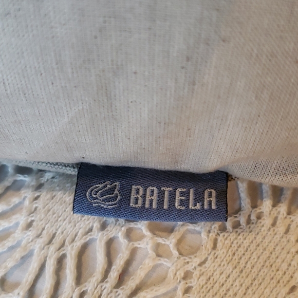 Distressed canvas pillow with leather and bronze a - Picture 3 of 4